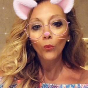 Meet your Posher, Miki